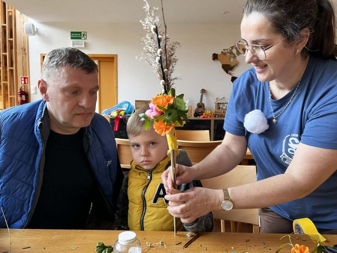 Wielkanocne warsztaty w muzeum, świetlicy i w lesie3