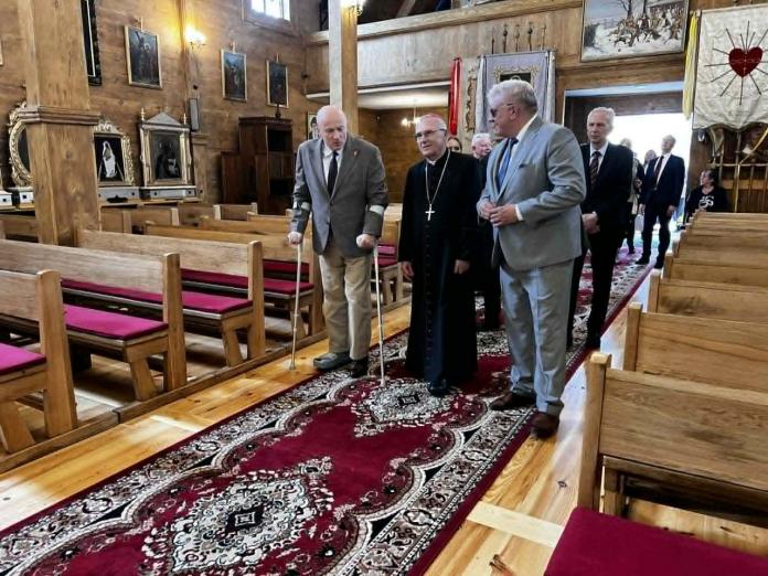 Świątynia w Zofiborze wprwadzie zabytkowa, jest jak nowa /AUDIO/